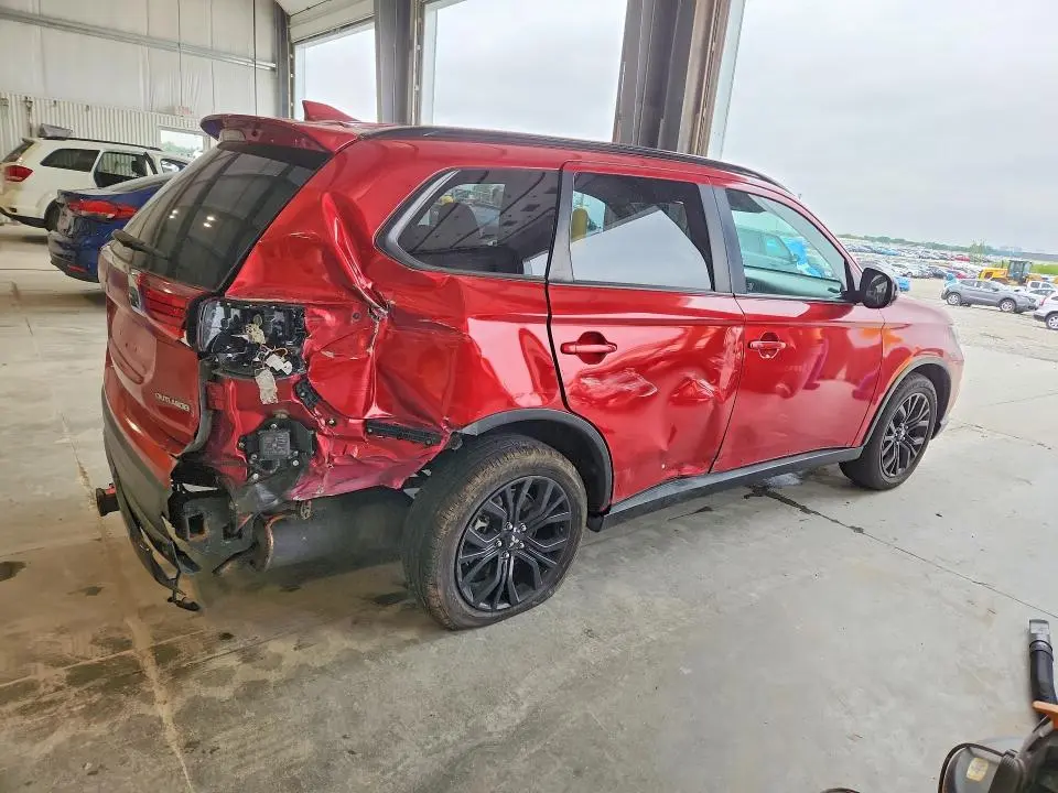 2018 MITSUBISHI OUTLANDER SE  