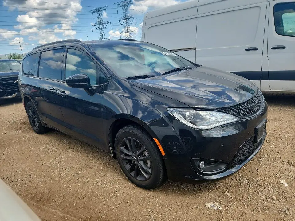 2020 CHRYSLER PACIFICA TOURING L  