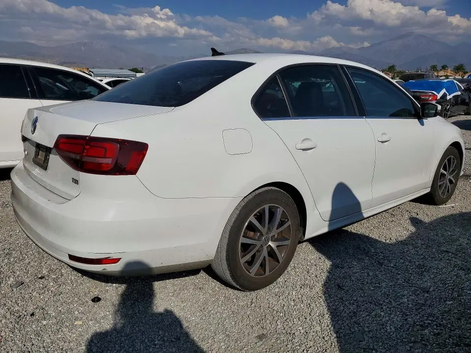 2018 VOLKSWAGEN JETTA SE  