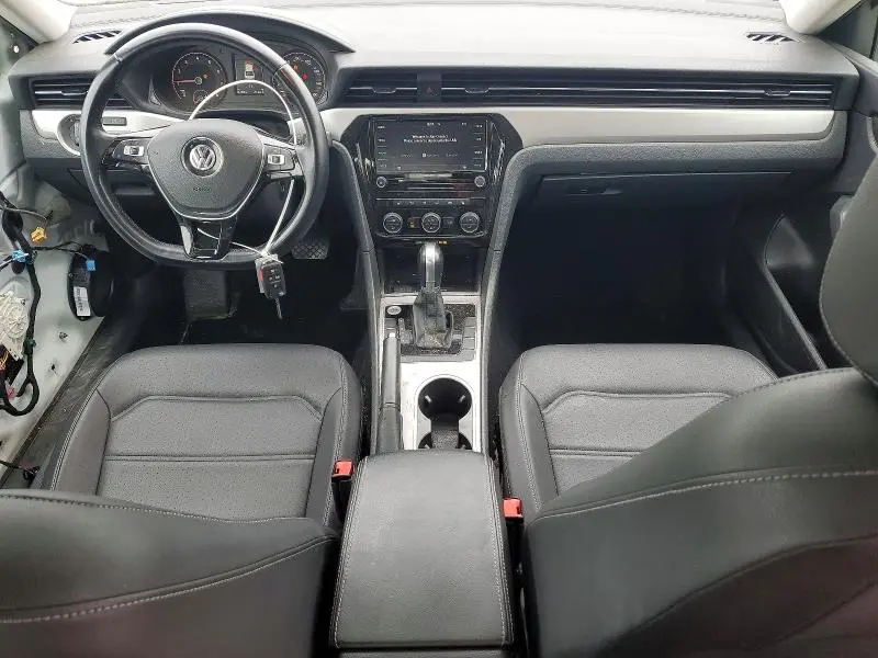 2020 VOLKSWAGEN PASSAT SE  