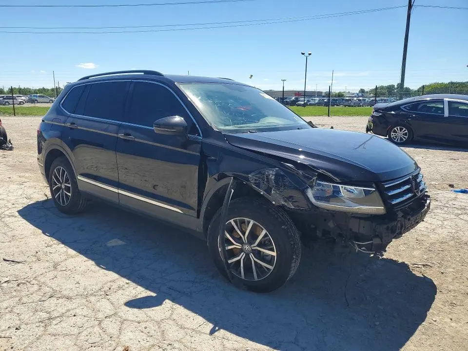 2020 VOLKSWAGEN TIGUAN SE  