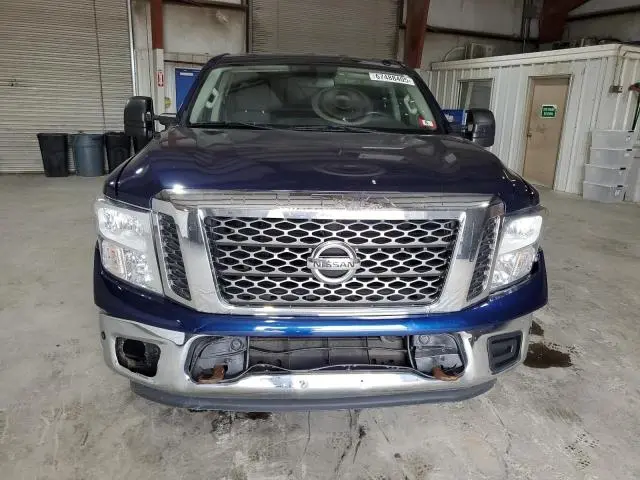 2018 NISSAN TITAN SV  