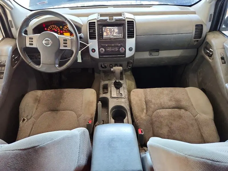2012 NISSAN FRONTIER SV V6  