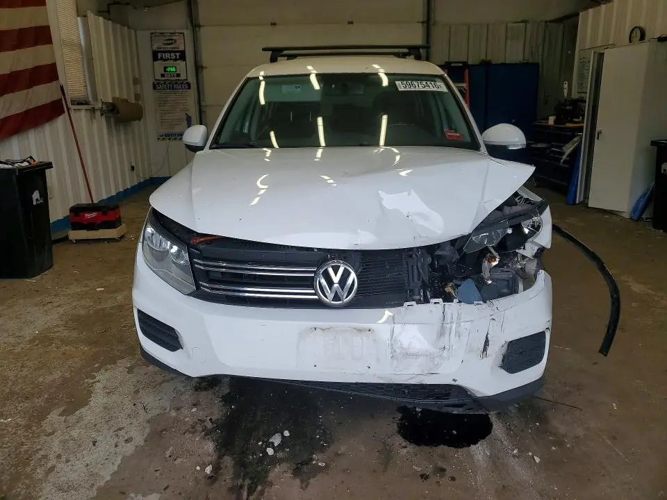 2013 VOLKSWAGEN TIGUAN S  