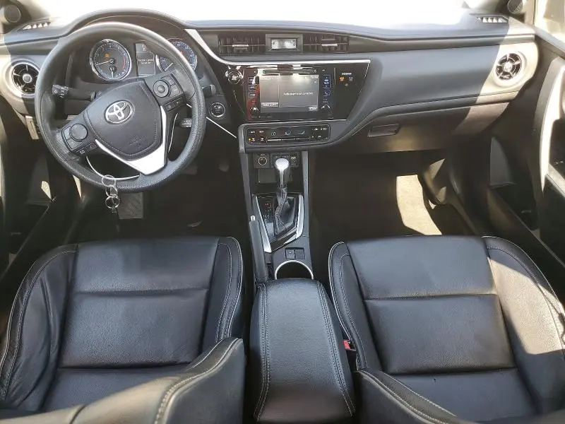 2017 TOYOTA COROLLA XLE  