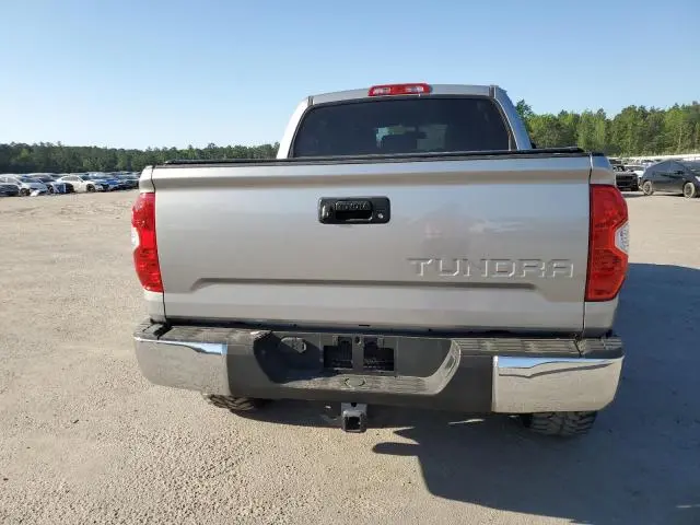 2016 TOYOTA TUNDRA CREWMAX SR5