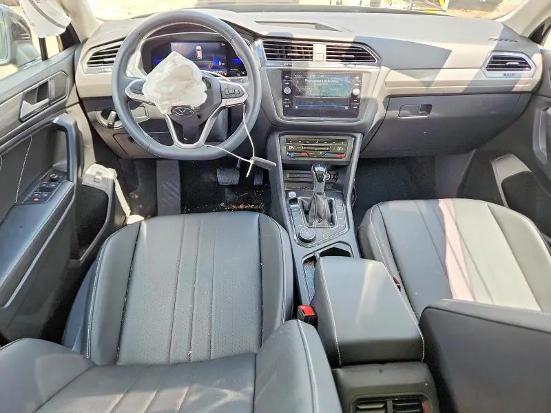 2022 VOLKSWAGEN TIGUAN SE  