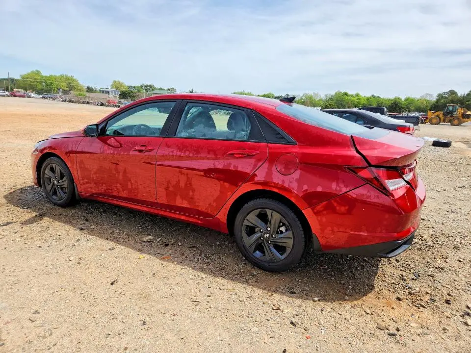 2022 HYUNDAI ELANTRA SEL  
