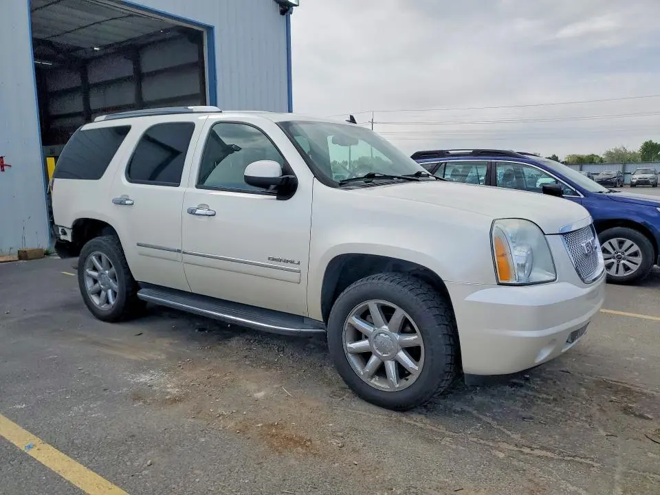 2011 GMC YUKON DENALI  
