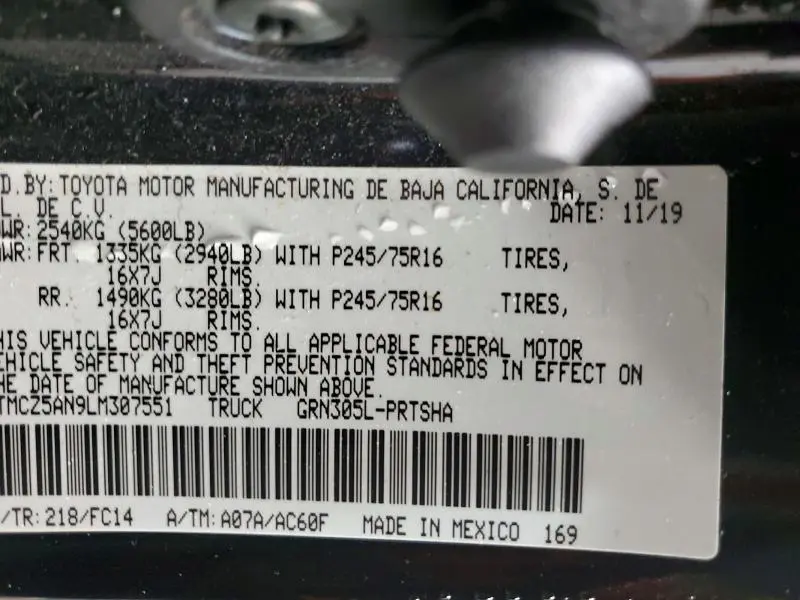 2020 TOYOTA TACOMA SR5 V6  