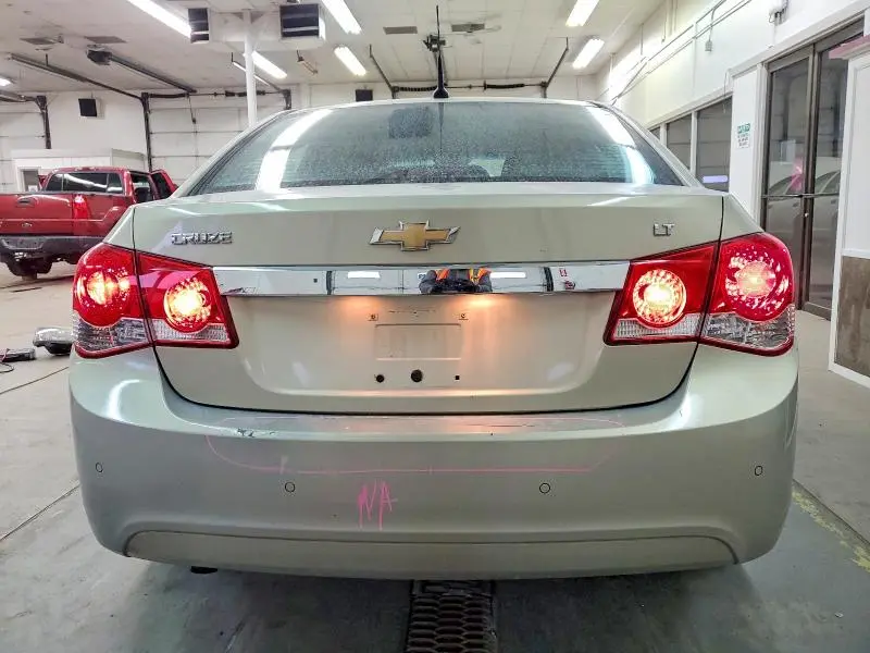 2011 CHEVROLET CRUZE LT  