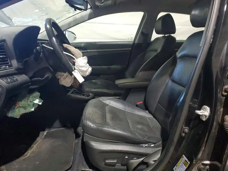 2017 HYUNDAI ELANTRA LIMITED  