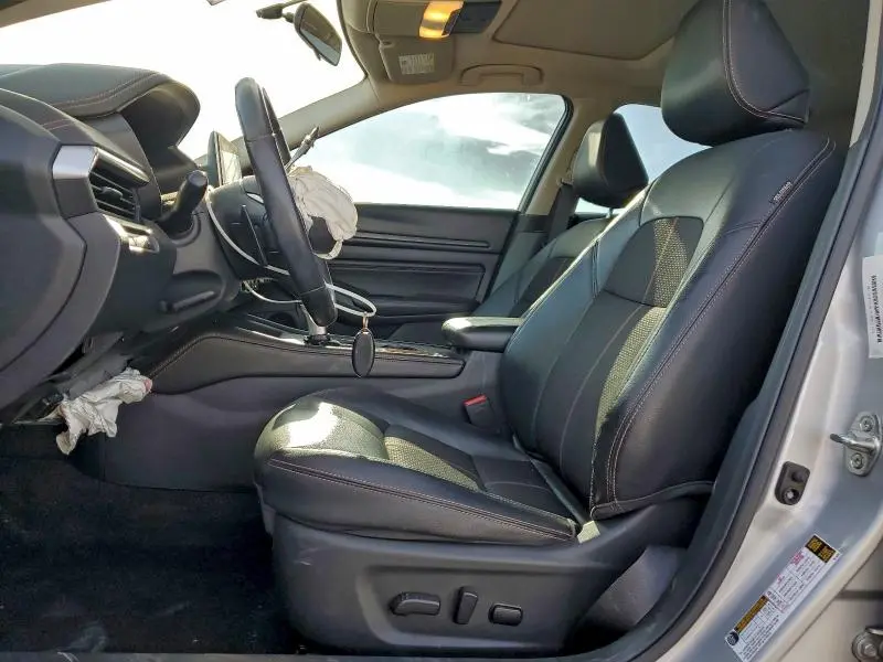 2019 NISSAN ALTIMA SR  