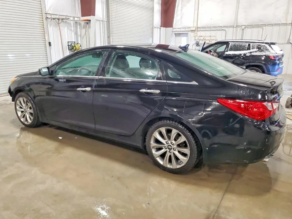 2011 HYUNDAI SONATA SE  