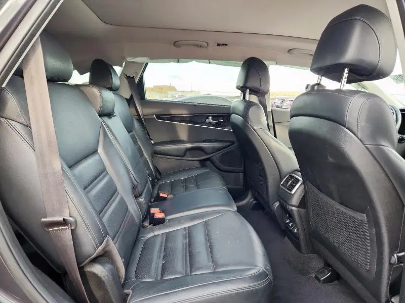 2017 KIA SORENTO EX  
