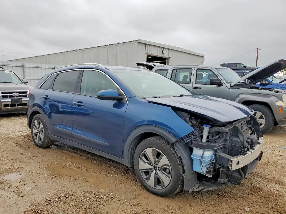 2019 KIA NIRO LX  