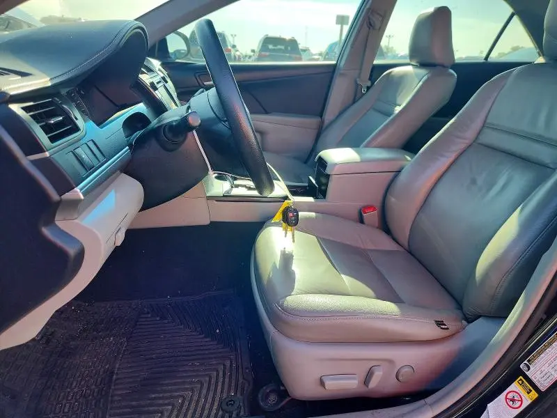 2014 TOYOTA CAMRY LE  