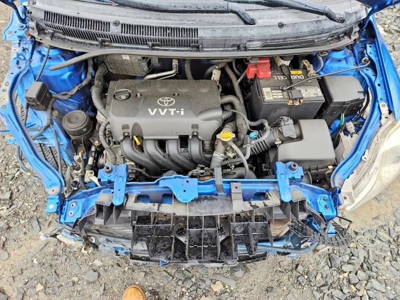 2010 TOYOTA YARIS BASE  