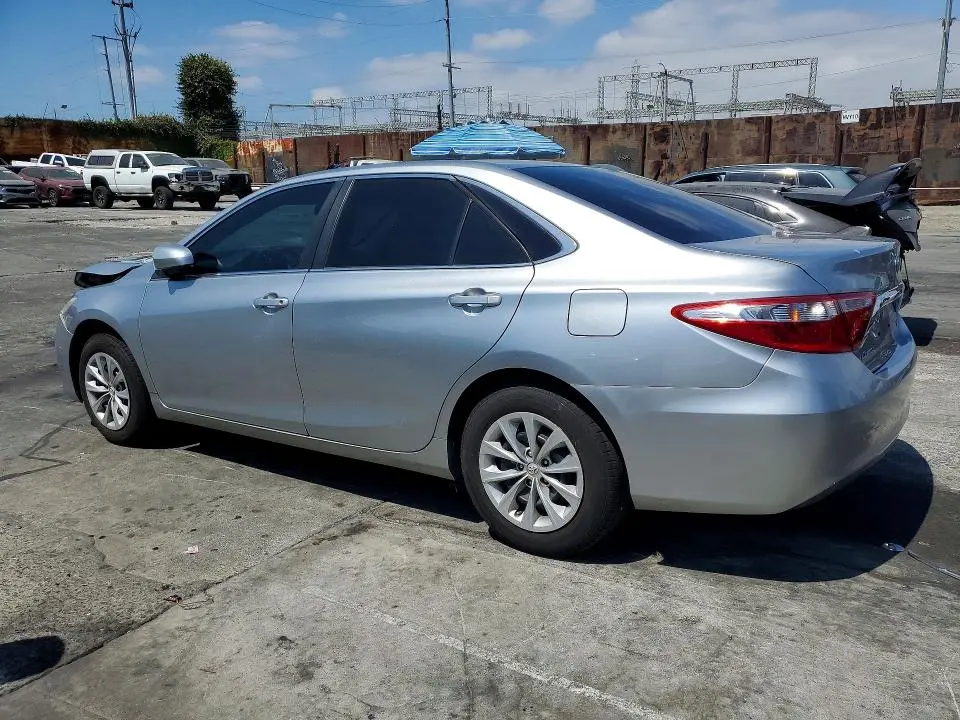 2016 TOYOTA CAMRY LE  