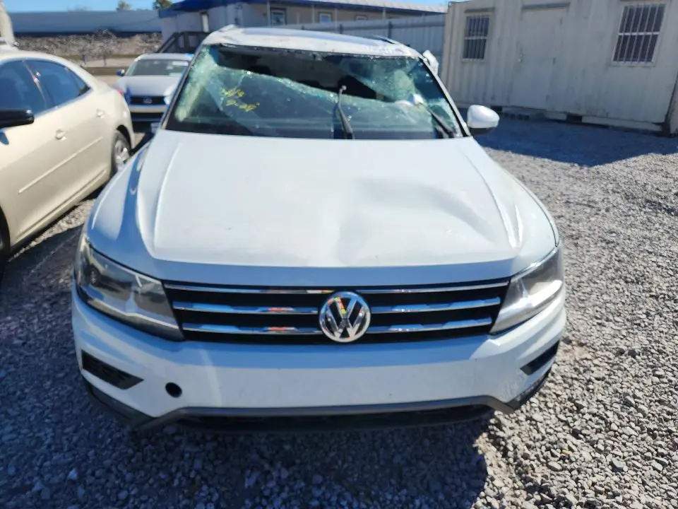 2018 VOLKSWAGEN TIGUAN SE  