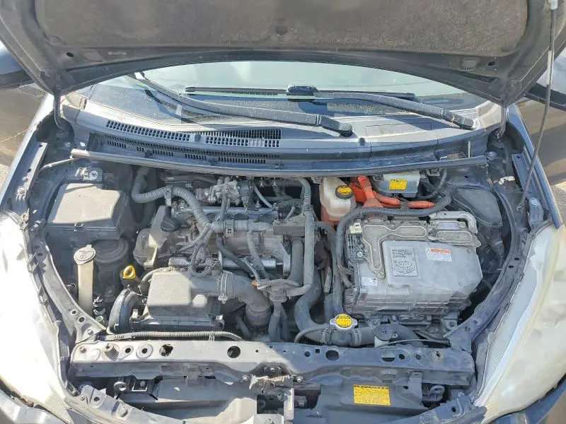 2014 TOYOTA PRIUS C TWO  