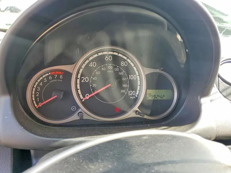 2011 MAZDA MAZDA2   