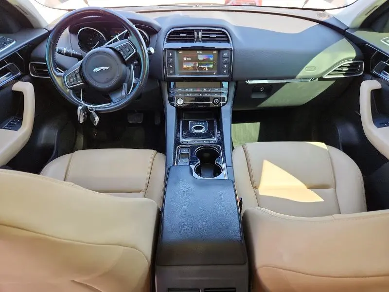 2017 JAGUAR F-PACE PREMIUM  