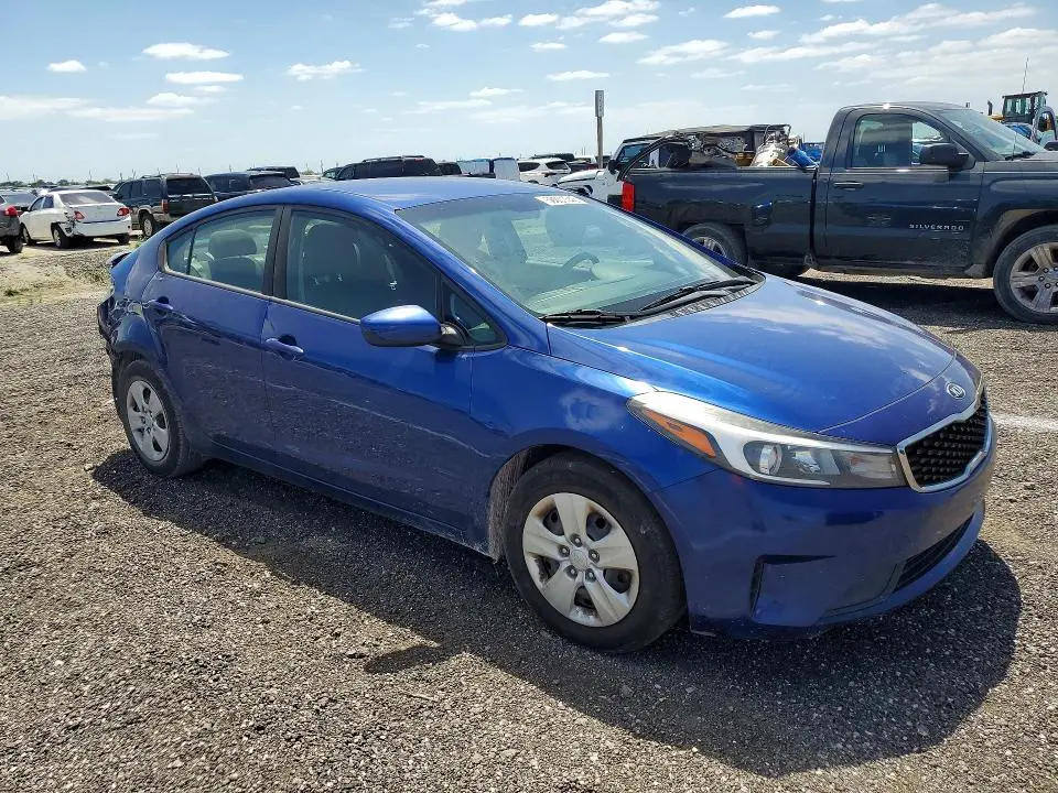 2018 KIA FORTE LX  