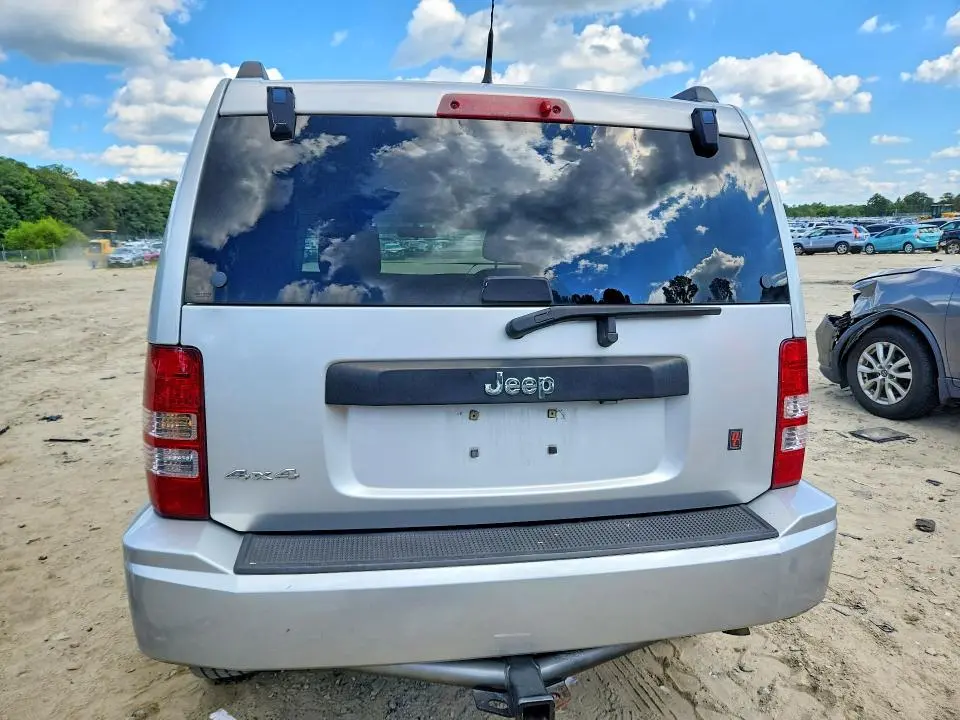 2011 JEEP LIBERTY SPORT  