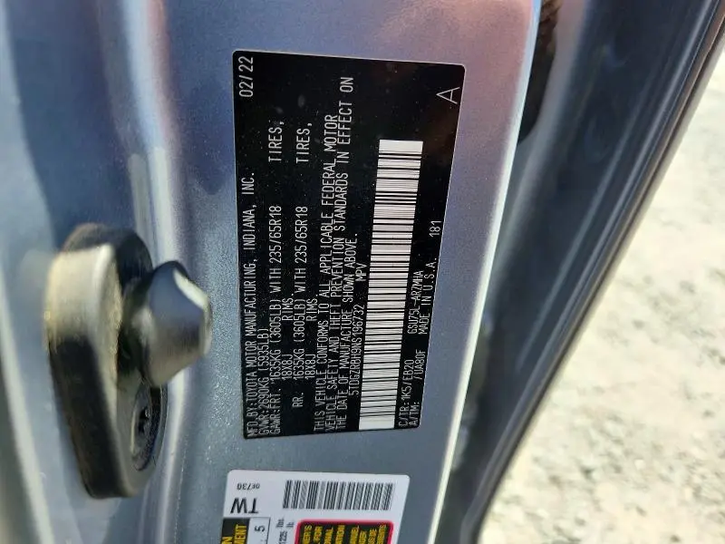 2022 TOYOTA HIGHLANDER XLE  