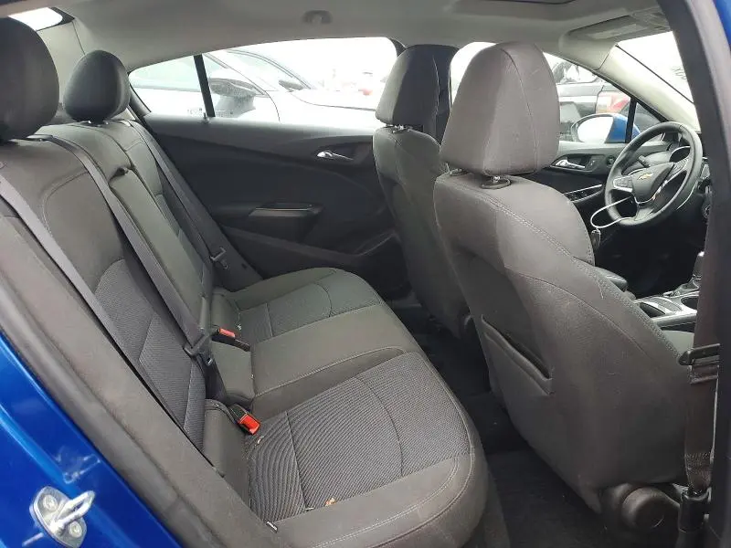 2017 CHEVROLET CRUZE LT  