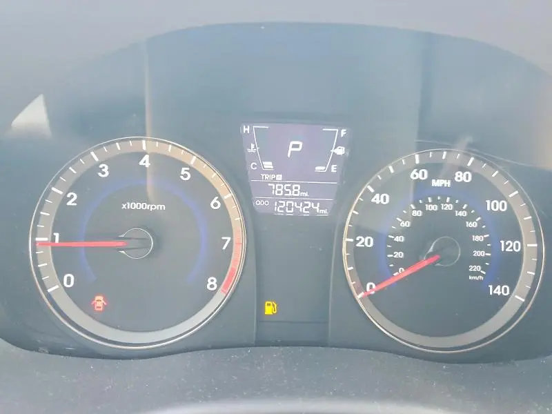 2013 HYUNDAI ACCENT GS  