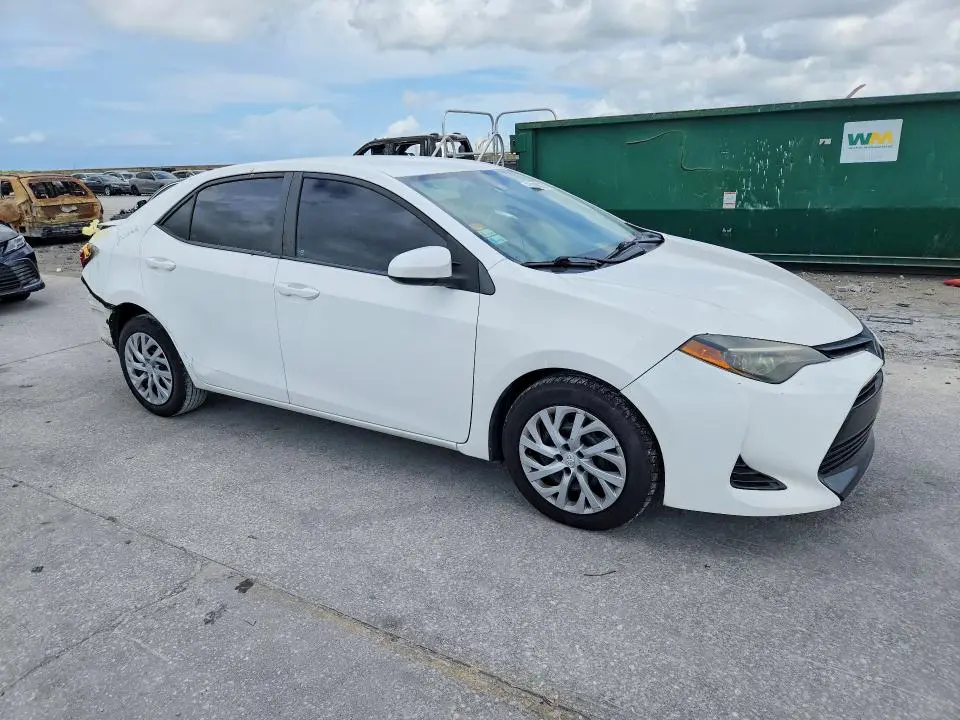 2017 TOYOTA COROLLA LE  