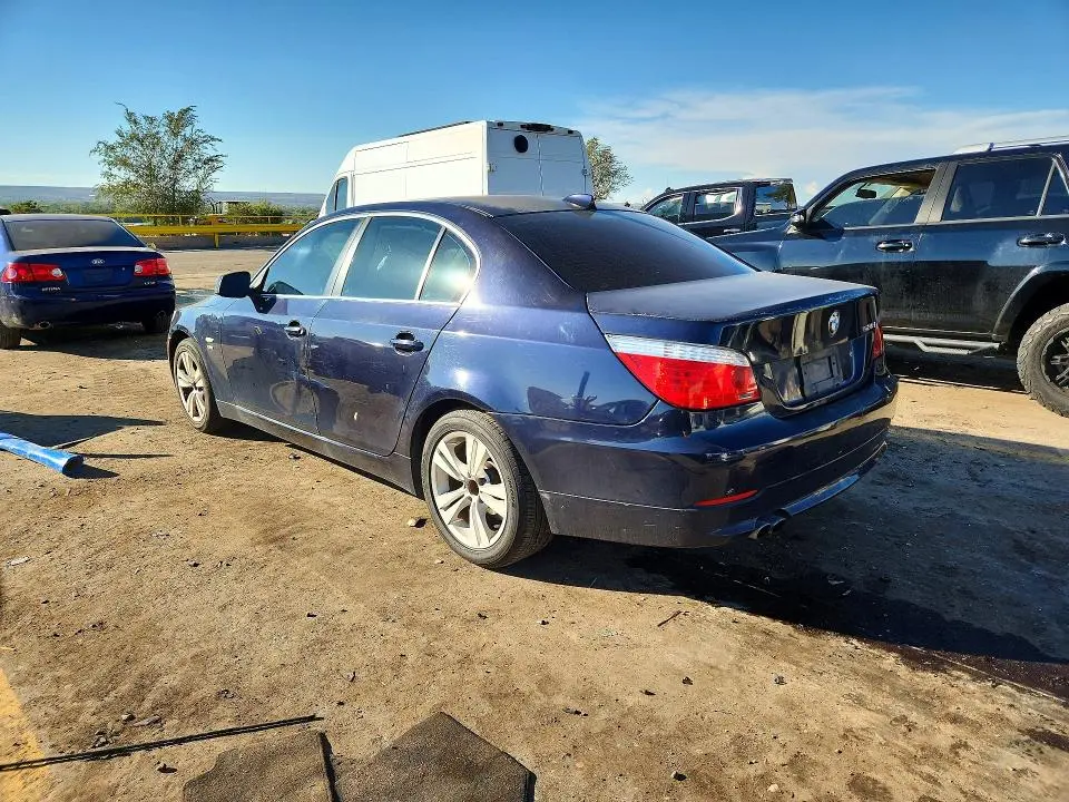 2010 BMW 528 XI  