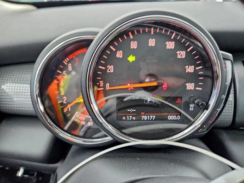2018 MINI COOPER   
