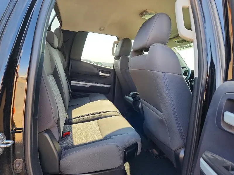 2016 TOYOTA TUNDRA SR5  