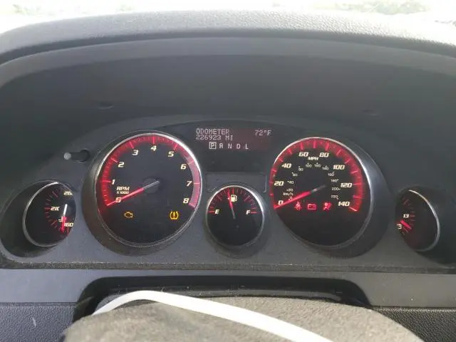 2011 GMC ACADIA SLE  