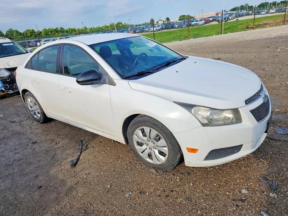 2014 CHEVROLET CRUZE LS  
