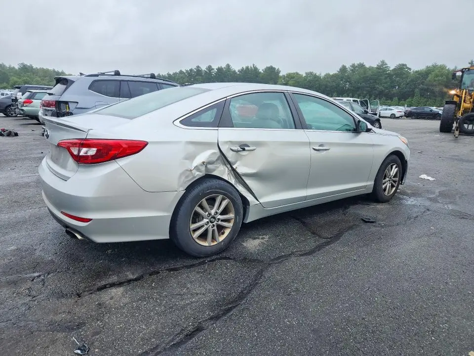 2017 HYUNDAI SONATA SE  