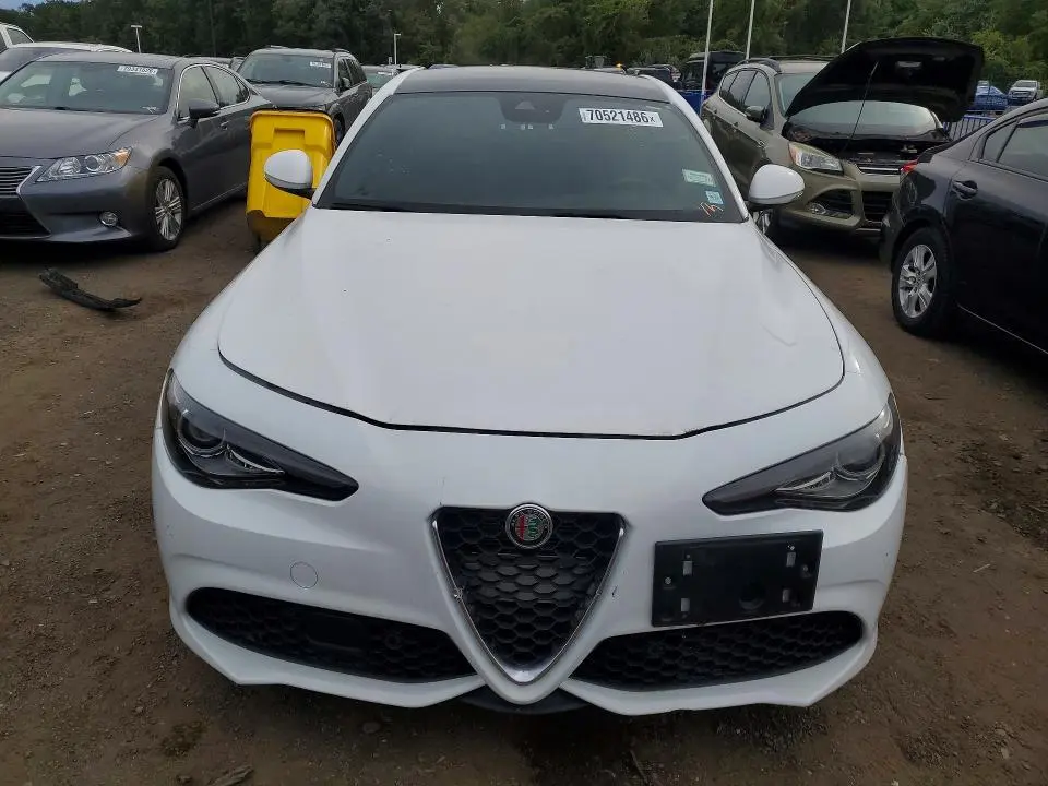 2022 ALFA ROMEO GIULIA SUPER  