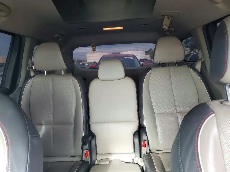 2018 KIA SEDONA LX  