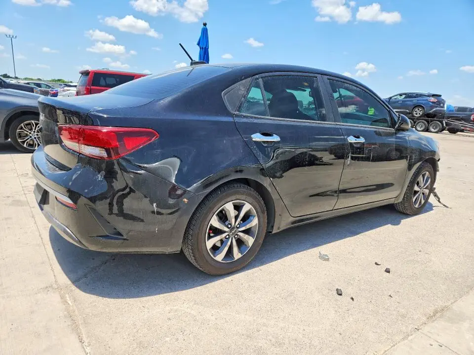2022 KIA RIO S  
