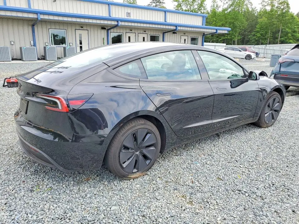 2026 TESLA MODEL 3   