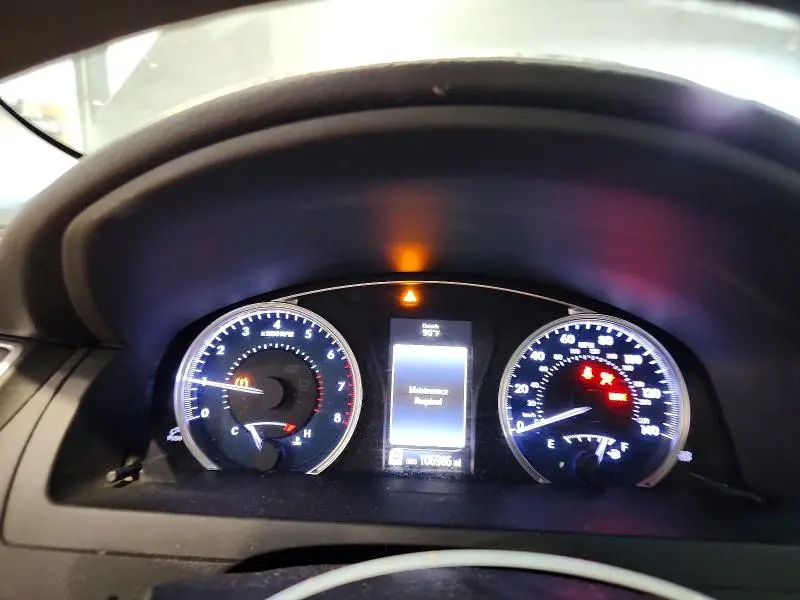 2016 TOYOTA CAMRY LE  