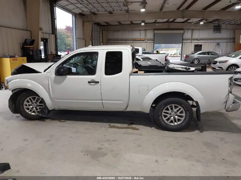 2017 NISSAN FRONTIER SV