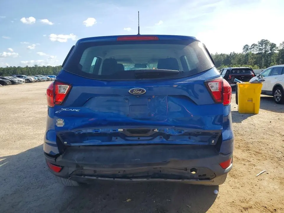 2019 FORD ESCAPE S  