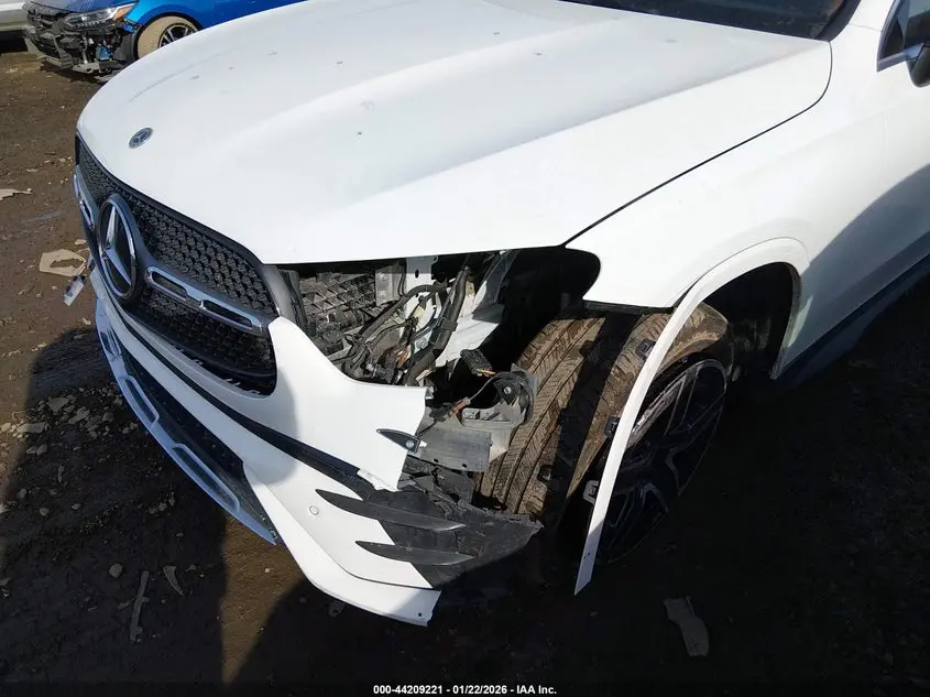 2025 MERCEDES-BENZ GLC 300 4MATIC SUV