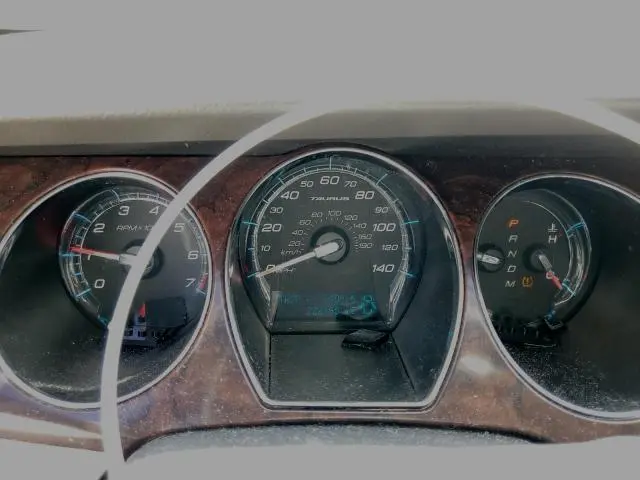 2010 FORD TAURUS SEL  