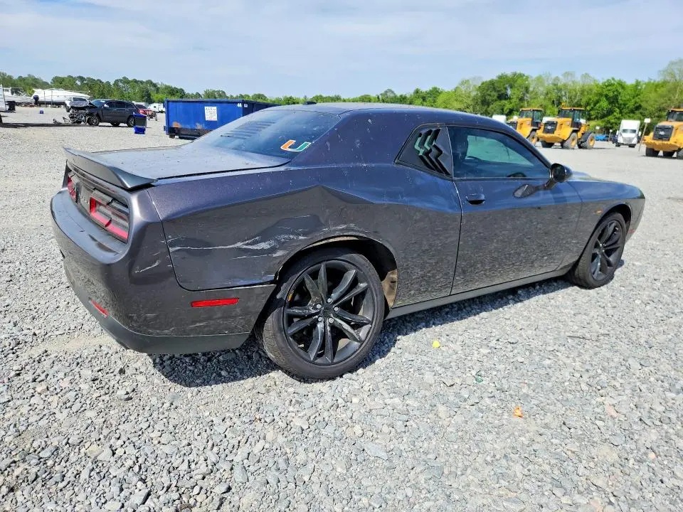 2016 DODGE CHALLENGER SXT  