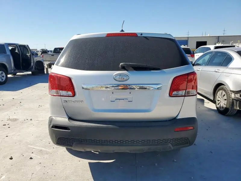 2012 KIA SORENTO BASE  